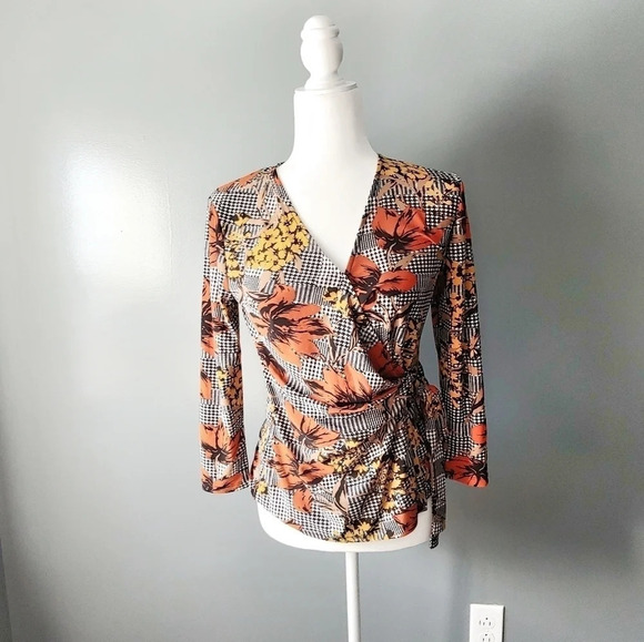 Black Label by Evan Picone Wrap Top - Picture 1 of 4